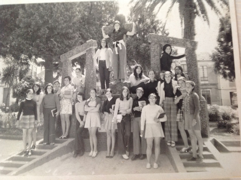 Alumnas da Escola Leus. Arredor de 1970