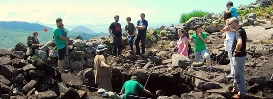Escavacin arqueolxica no Castro de Mallou
